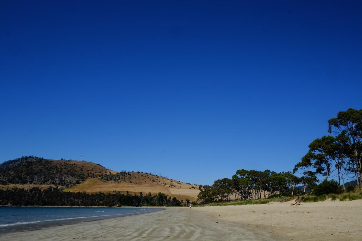 Семимильный пляж - Каймановы острова, фото Патрика МакГрегора.