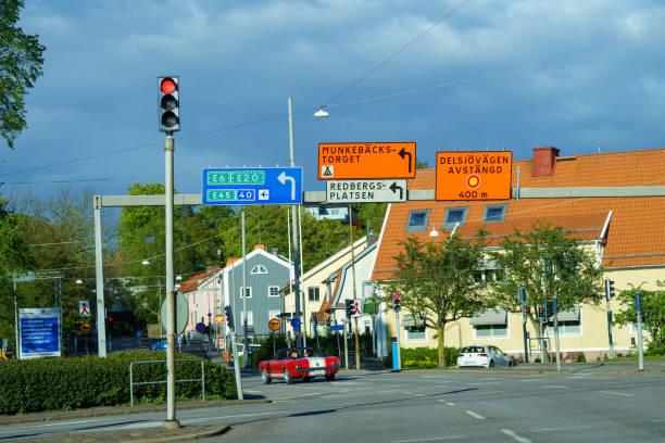 Kelių taisyklės Švedijoje, nrqemi
