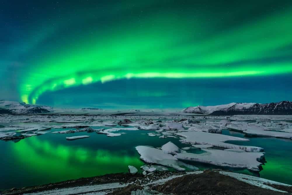 Iceland ilustrasyon sa background