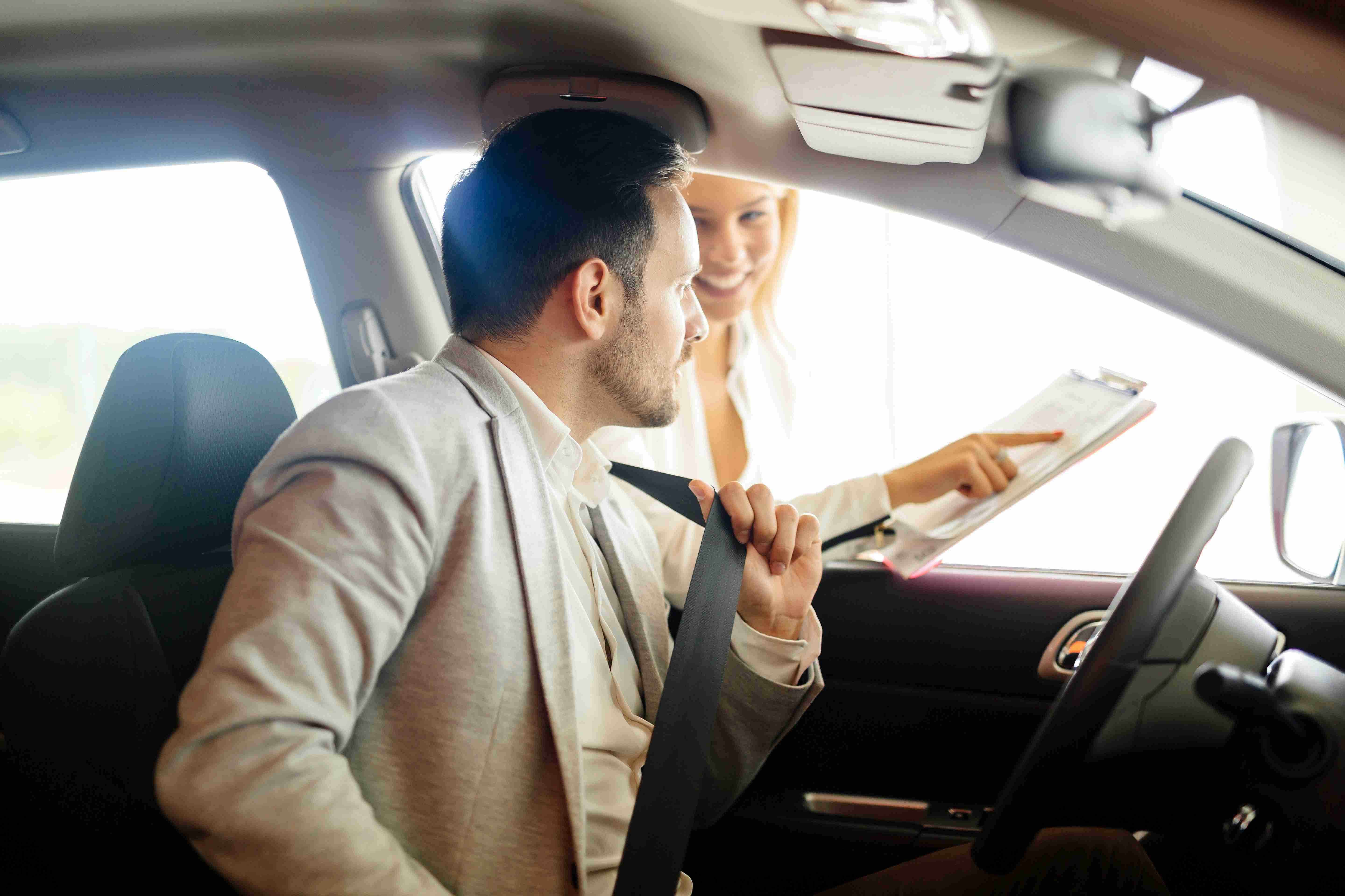 International Drivers License vs International Driving Permit