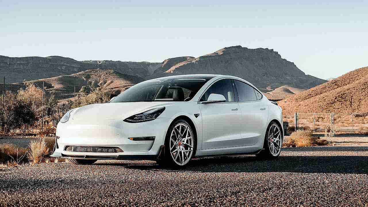 How to Rent Electric Car in USA as a Tourist - Complete Guide
