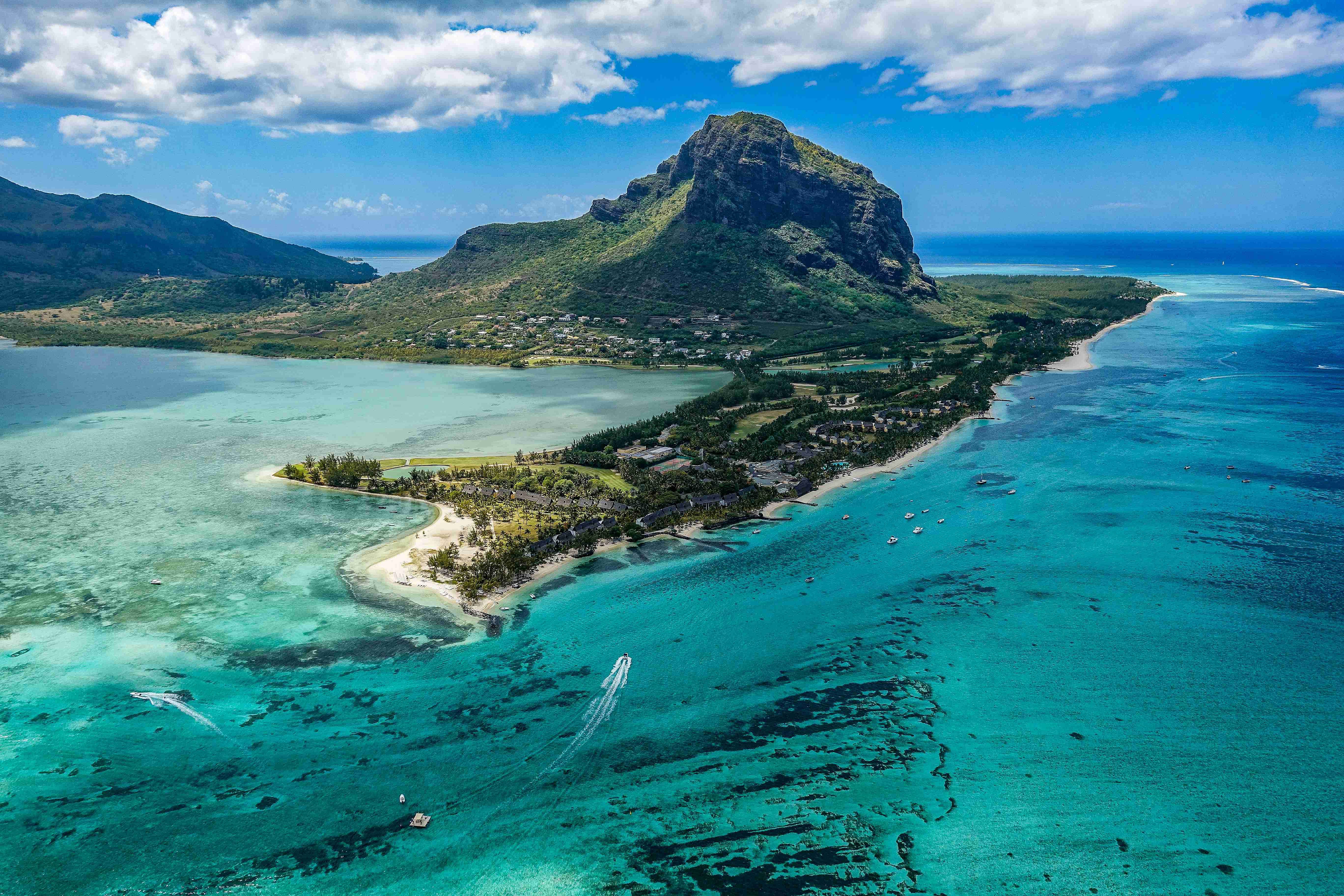 Mauritius Driving Guide