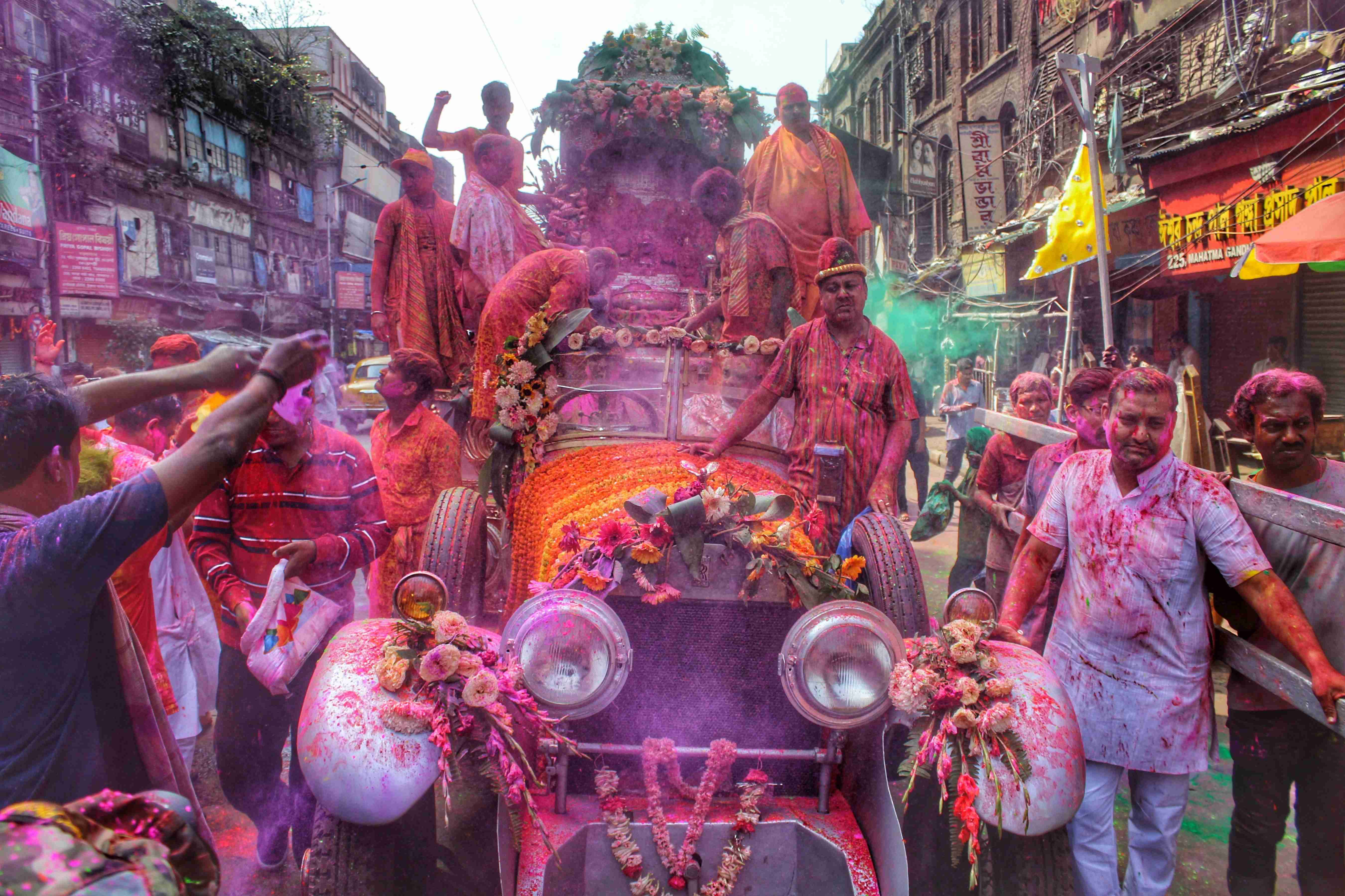 From Diwali to Holi: Drive Across India's Festive Roads