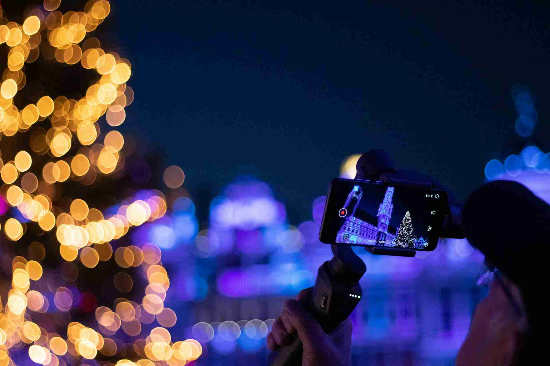 Dazzle and Drive: Your Ultimate Guide to Holiday Light Shows You Can Drive Through