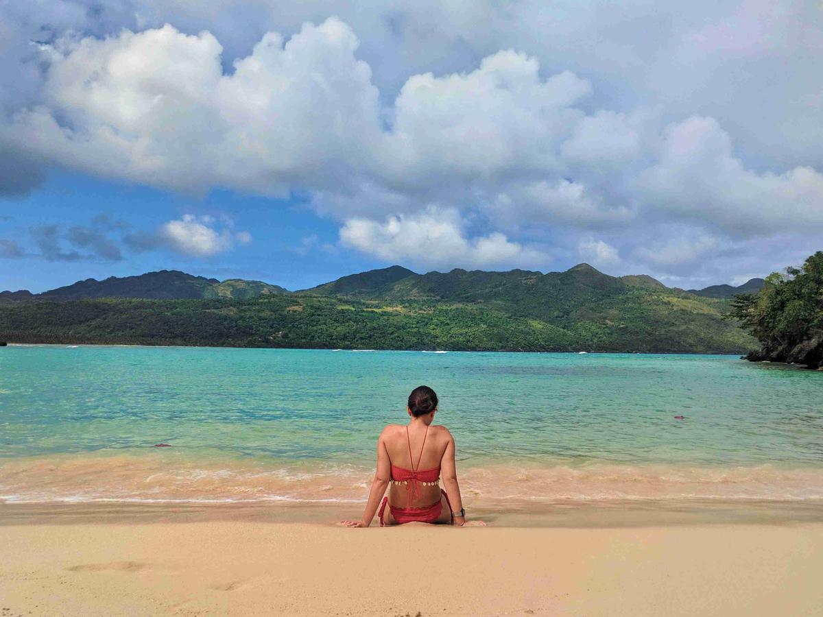 Kontemplativ person på Tropical Beach