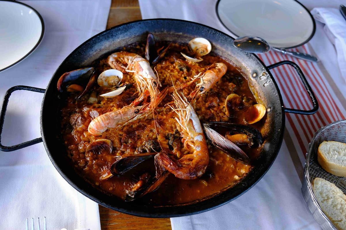 Seafood Paella in Pan