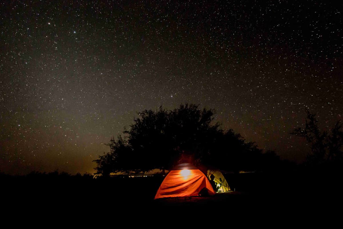Stjerneklar nat camping
