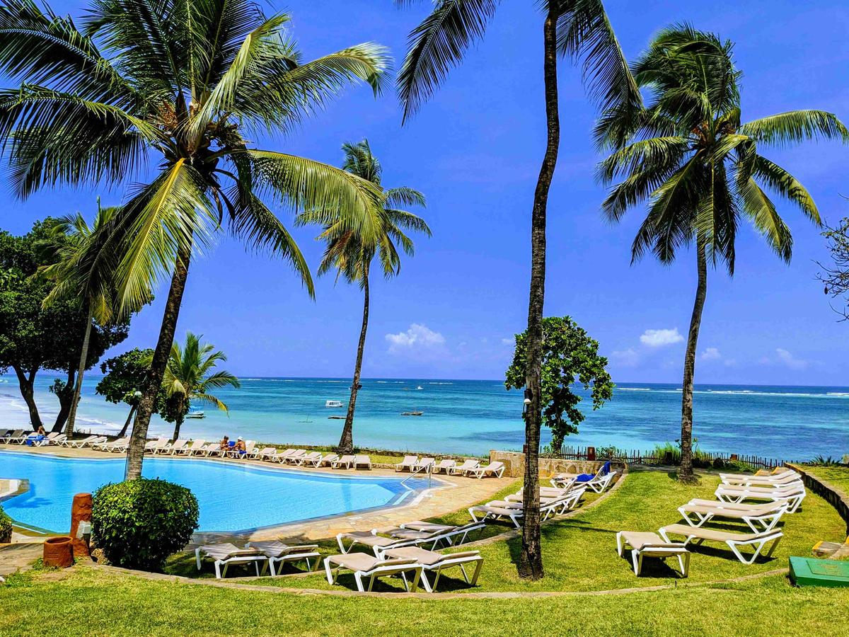 Tropical Beach Resort Paradise