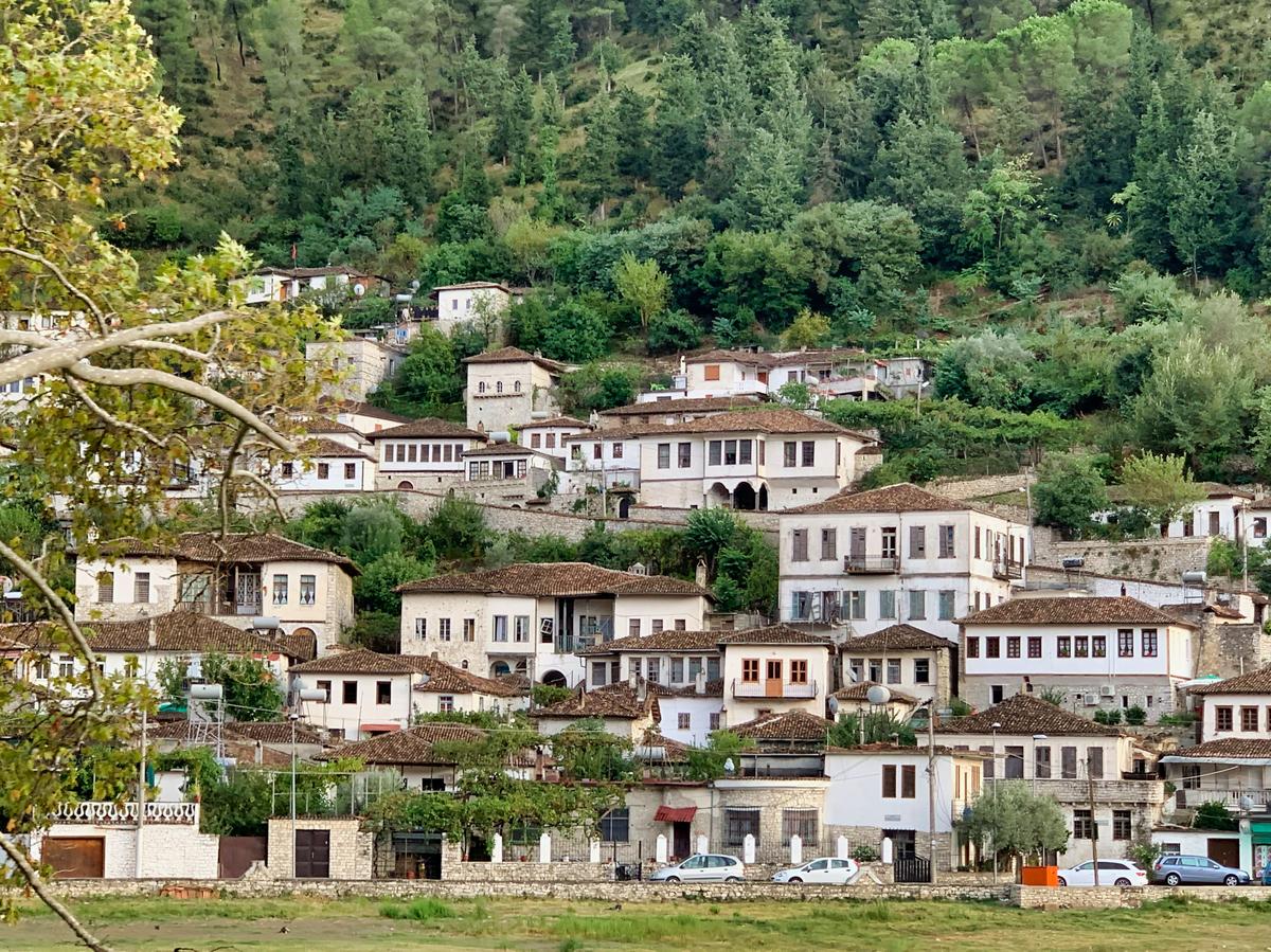Berat Albania Foto av Datingjungle