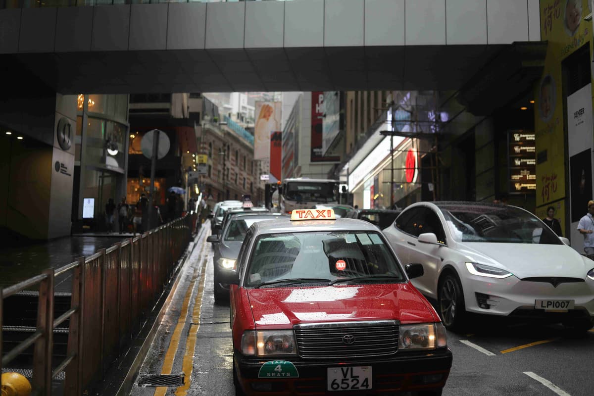 traffico-taxi-urbano