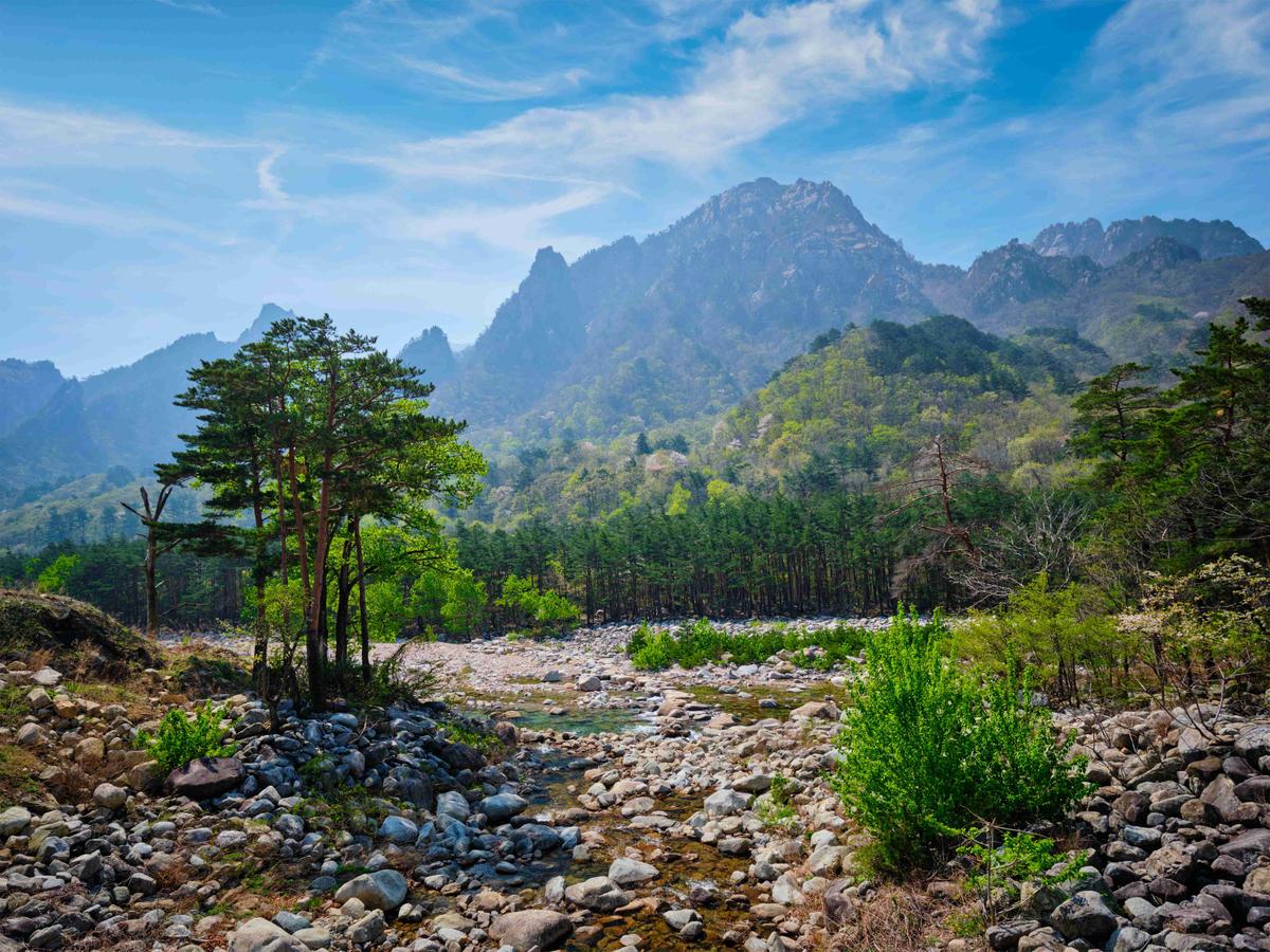 seoraksan-national-park-south-korea