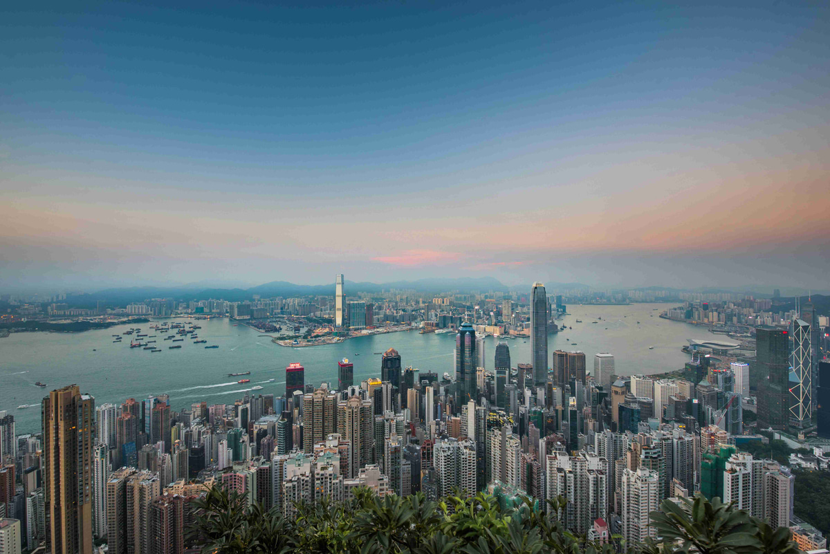 Hong_Kong_Harbor_Sunset_View_from_Victoria_Peak