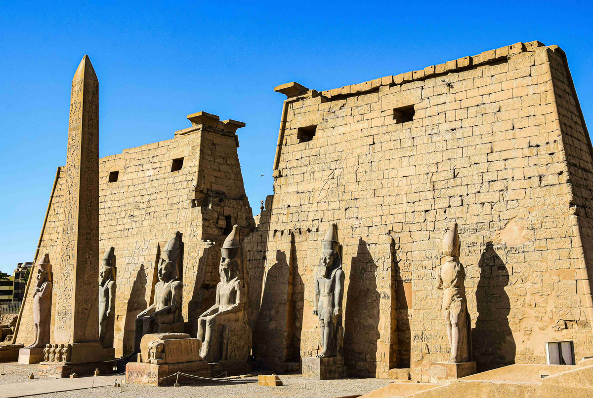 Pharaonic_Statues_Obelisk_Luxor_Temple_Egypt