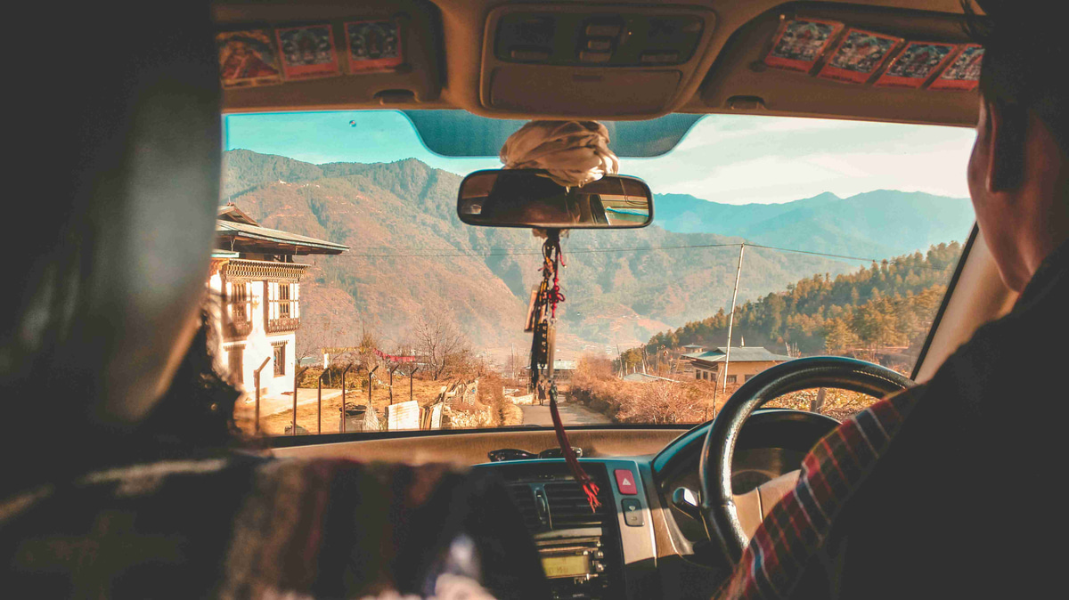 Road_Trip_View_of_Mountainous_Landscape_from_Car_Interior