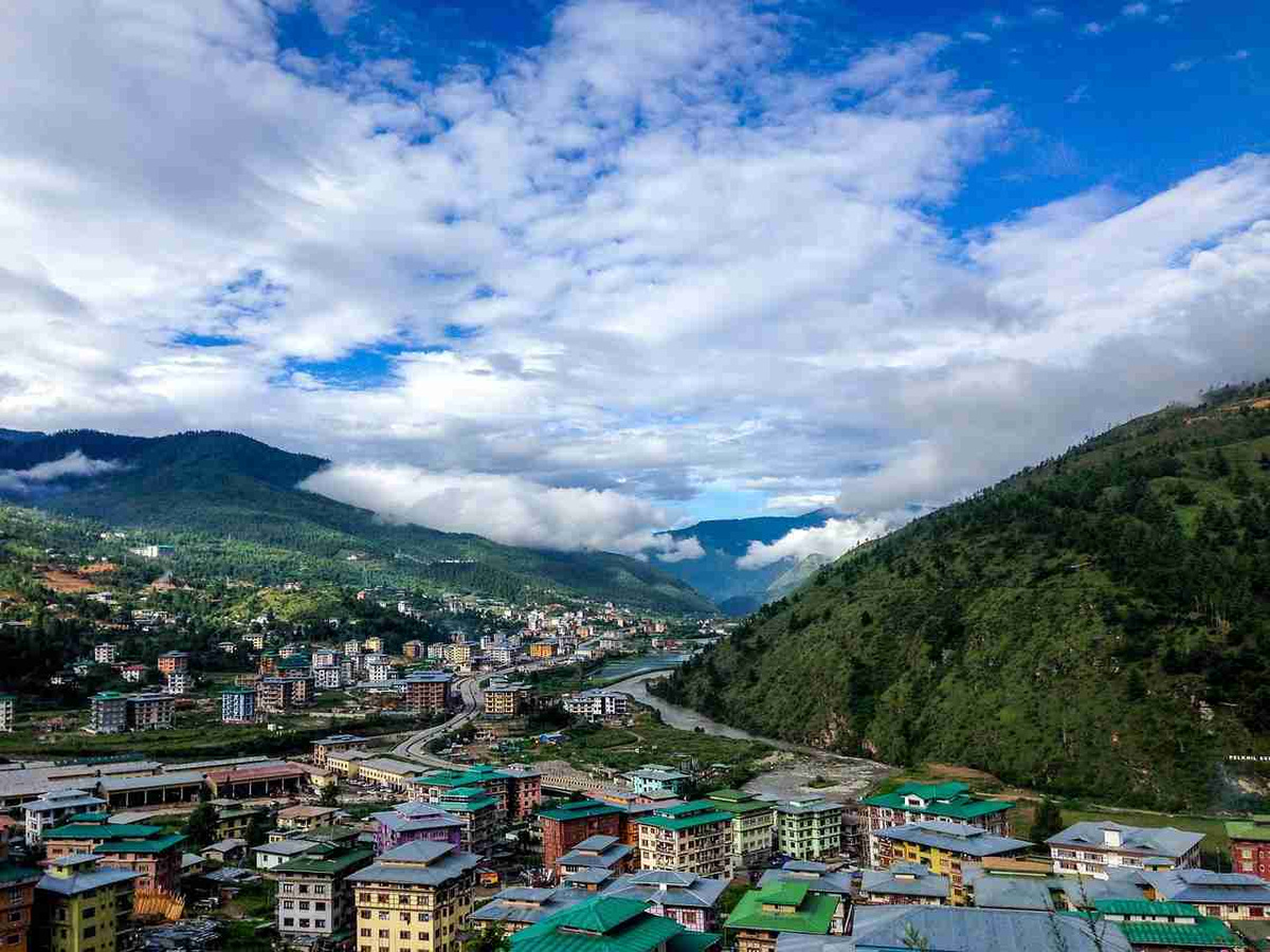 bhutan village mountain green city