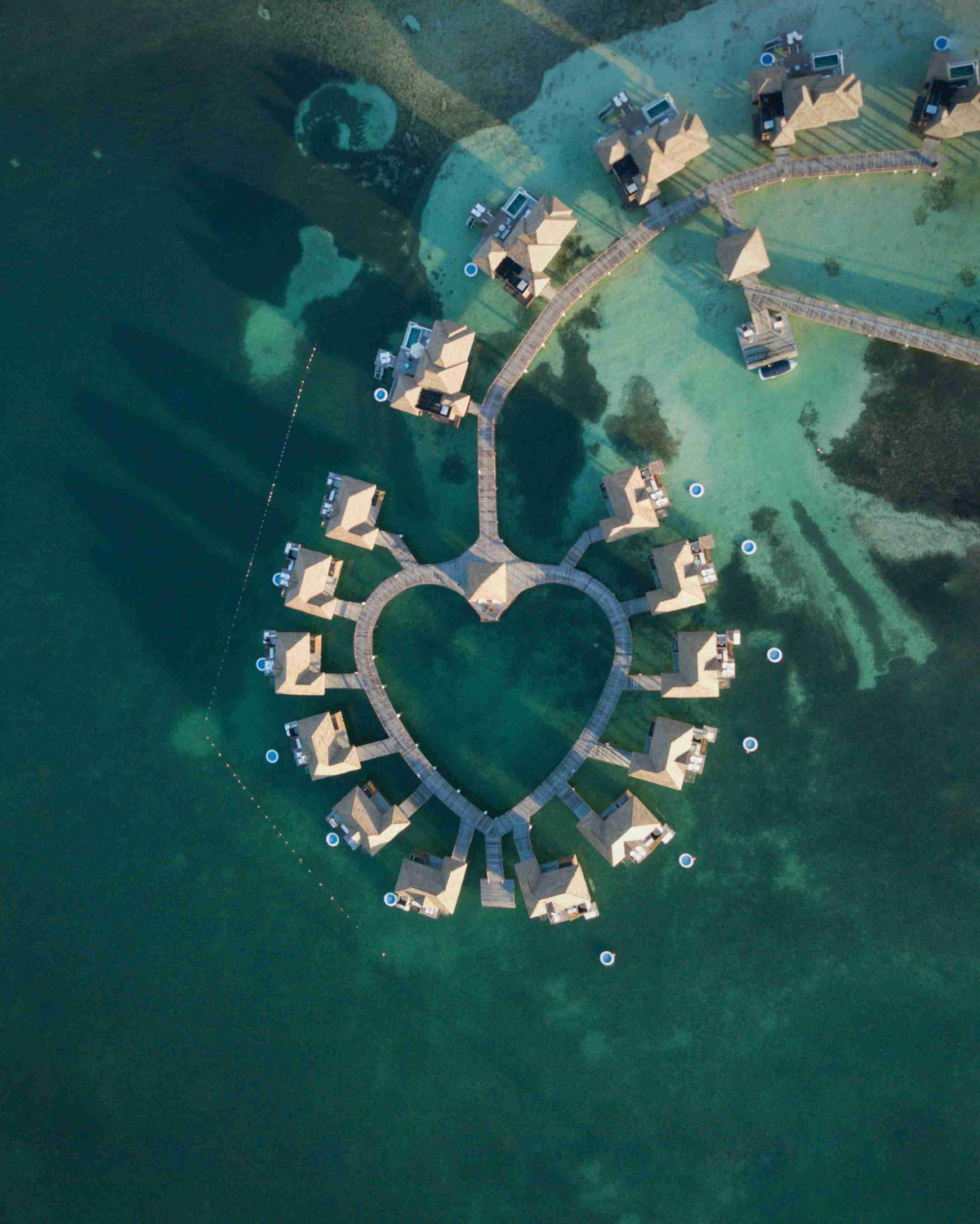 heart_shaped_water_villas_aerial_view