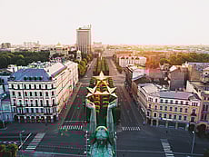 라트비아 운전 가이드