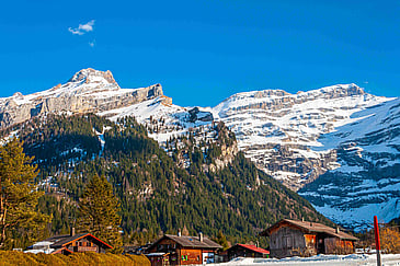 Best Time to Visit Switzerland: A Month By Month Guide
