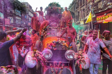 From Diwali to Holi: Drive Across India's Festive Roads