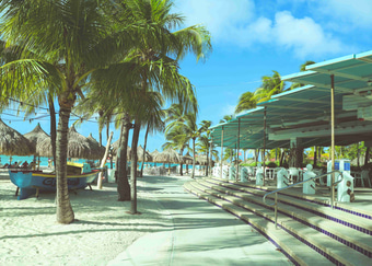 Aruba’s Must-Visit Restaurants: A Culinary Journey