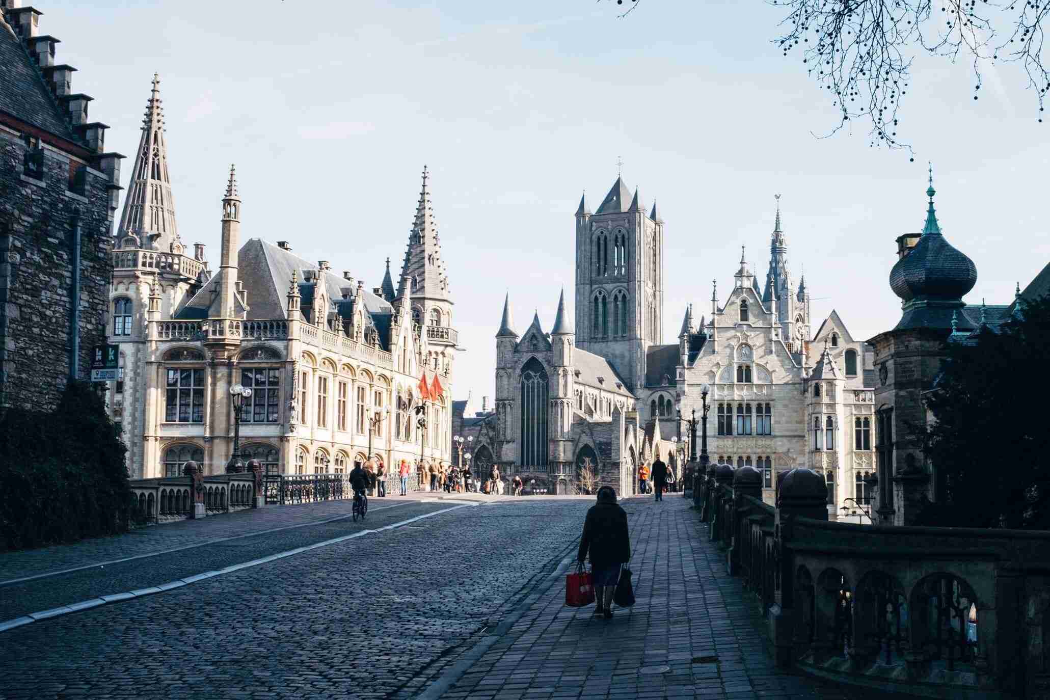 Tranvieri per passione, sulle strade del Belgio (in Italia non avrebbero  vita facile)